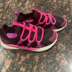 Toddler girl tennis shoes